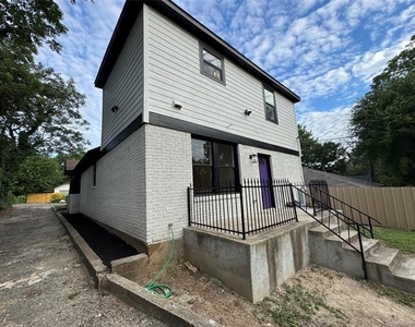 1810 Ramsey Avenue - Photo Thumbnail 18