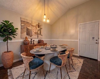 4244 Flamingo Way - Photo Thumbnail 5