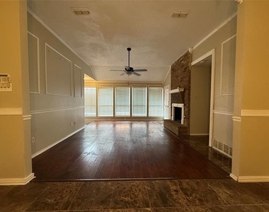 4244 Flamingo Way - Photo Thumbnail 12