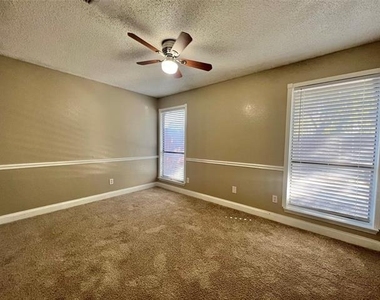 4244 Flamingo Way - Photo Thumbnail 24