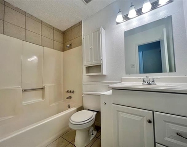4244 Flamingo Way - Photo Thumbnail 23