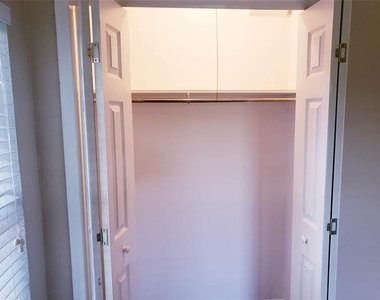 3309 San Marcus Avenue - Photo Thumbnail 14