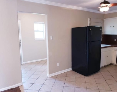3309 San Marcus Avenue - Photo Thumbnail 10