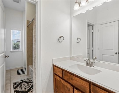5625 Kerry Drive - Photo Thumbnail 24