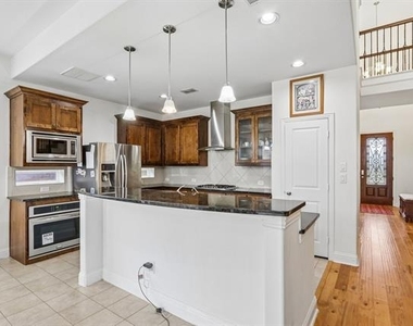 5625 Kerry Drive - Photo Thumbnail 10