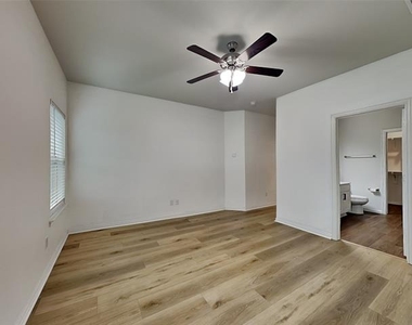 1548 Woodlake Drive - Photo Thumbnail 6