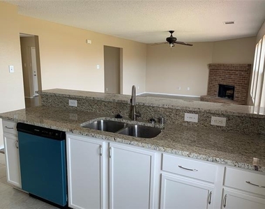 9512 George Bush Drive - Photo Thumbnail 2