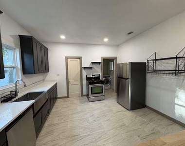 4876 E Williams Spring Rd - Photo Thumbnail 1