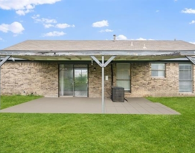 3826 Jewel Street - Photo Thumbnail 19