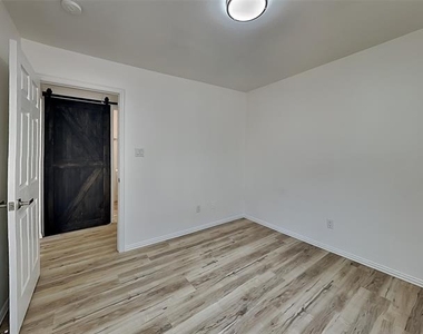 807 Fenet Street - Photo Thumbnail 13