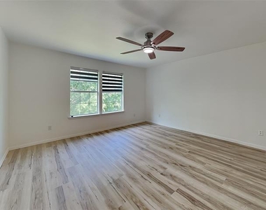 807 Fenet Street - Photo Thumbnail 4