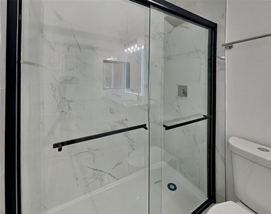 807 Fenet Street - Photo Thumbnail 7