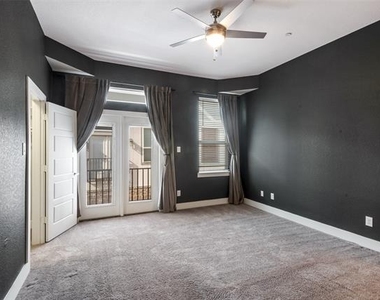 2133 Lovedale Avenue - Photo Thumbnail 14