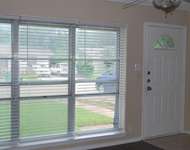 1609 Wayne Street - Photo Thumbnail 2