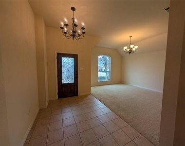 921 Raleigh Path Road - Photo Thumbnail 12