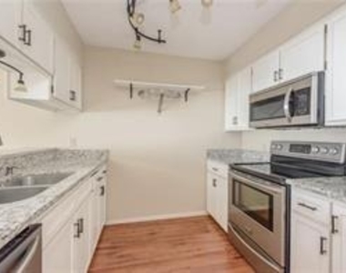 1251 Dallas Drive - Photo Thumbnail 8