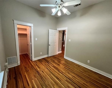 709 Roberts Street - Photo Thumbnail 25