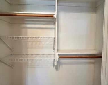 709 Roberts Street - Photo Thumbnail 23