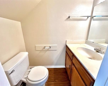 2620 Bolivar Street - Photo Thumbnail 7