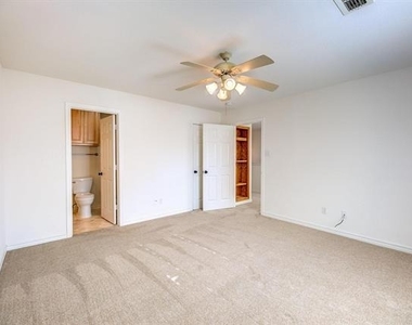 5855 Pecan Chase - Photo Thumbnail 23