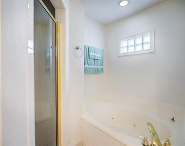 5855 Pecan Chase - Photo Thumbnail 33