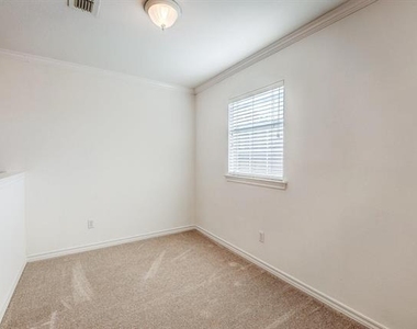 5855 Pecan Chase - Photo Thumbnail 21