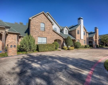 5855 Pecan Chase - Photo Thumbnail 1