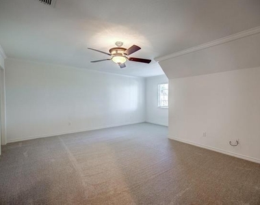 5855 Pecan Chase - Photo Thumbnail 30