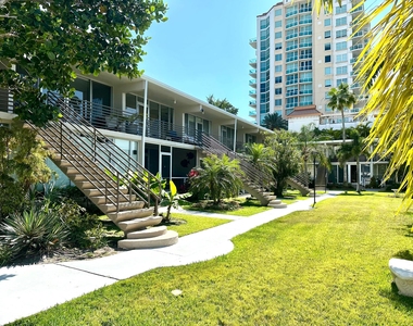 901 N Birch Road - Photo Thumbnail 19