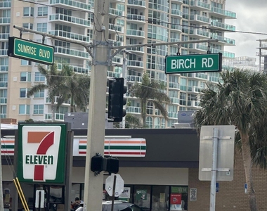 901 N Birch Road - Photo Thumbnail 27
