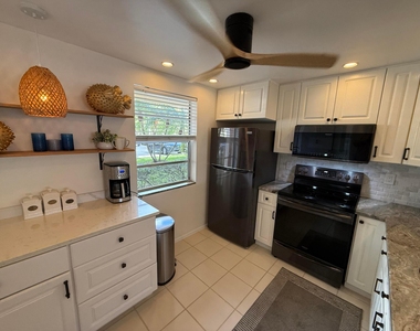 111 Se 3rd Avenue - Photo Thumbnail 11