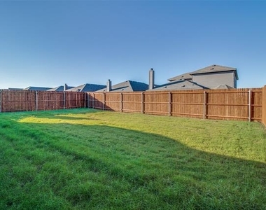 11441 Silver Queen Drive - Photo Thumbnail 21