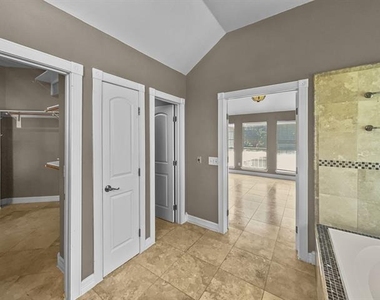 2132 Cliffside Drive - Photo Thumbnail 14