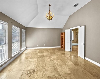 2132 Cliffside Drive - Photo Thumbnail 7