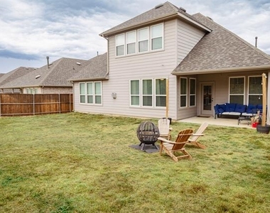 2808 Ranger Lane - Photo Thumbnail 6