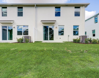 5728 Se Edgewater Circle - Photo Thumbnail 35