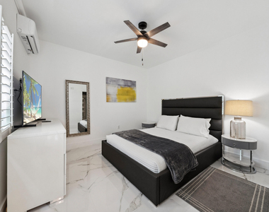 810 Se 22nd Avenue - Photo Thumbnail 3
