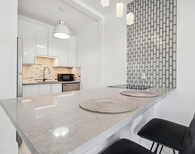 810 Se 22nd Avenue - Photo Thumbnail 10