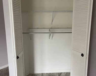 3386 Lucerne Park Drive - Photo Thumbnail 18
