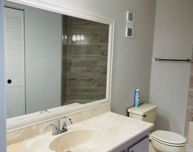 3386 Lucerne Park Drive - Photo Thumbnail 14