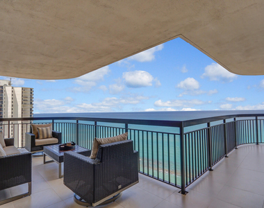 5380 N Ocean Drive - Photo Thumbnail 14