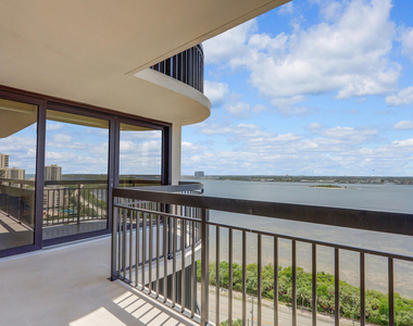 5380 N Ocean Drive - Photo Thumbnail 64