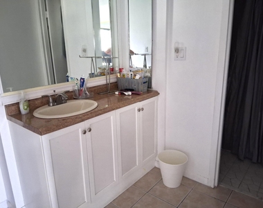 2980 Riverside Drive - Photo Thumbnail 13