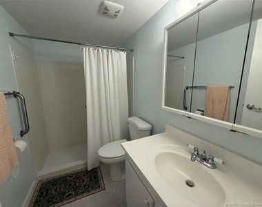 2950 Se Ocean Boulevard - Photo Thumbnail 9