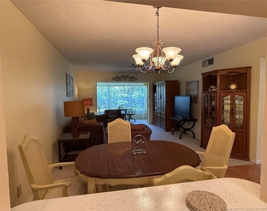2950 Se Ocean Boulevard - Photo Thumbnail 10