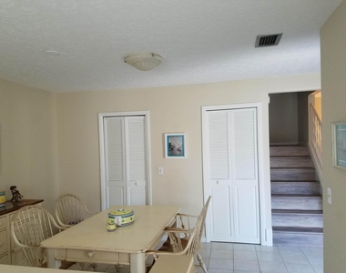 7462 Se Jamestown Terrace - Photo Thumbnail 10
