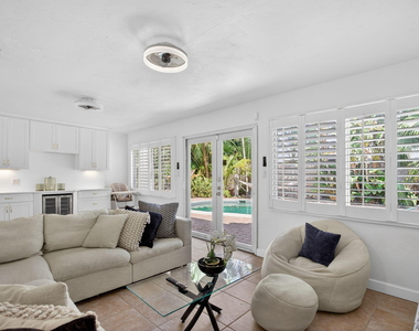 2101 Ne 25th Street - Photo Thumbnail 25