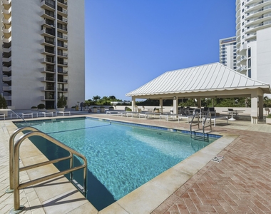 4200 N Ocean Drive - Photo Thumbnail 21