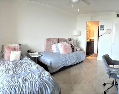450 Egret Circle - Photo Thumbnail 21