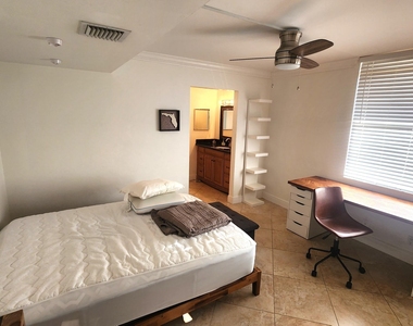 450 Egret Circle - Photo Thumbnail 20